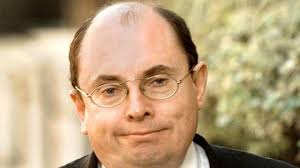 Killer surgeon Steven Walker makes bid to return as doctor