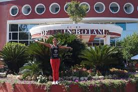 La luna rosada se podrá observar este 11 de abril desde cualquier parte del planeta, y estará acompañada, además, por marte y saturno, que se verán como dos puntos luminosos en el cielo. Luna Park View From Roza Building Picture Of Botanik Hotel Resort Okurcalar Tripadvisor