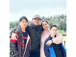The bride and the lover is a 2013 filipino romantic film directed by joel lamangan, starring lovi poe, jennylyn mercado and paulo avelino In Photos Jennylyn Mercado And Dennis Trillo Welcome 2021 With Kids Alex Jazz And Calix Andreas Gma Entertainment