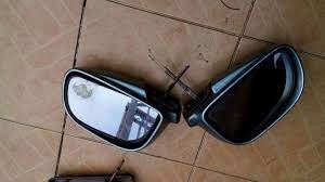 Mengubah dan menetapkan cermin sisi kereta (side mirror) untuk mendapatkan pandangan terbaik ada ketikanya boleh menjadi satu tugas yang agak rumit. Alat Ganti Kereta Terpakai Baru Item Side Mirror Both Sides For Satria Harga Nego Kondisi Baik Berminat Tel Whatsap 6012 324 1817 Facebook