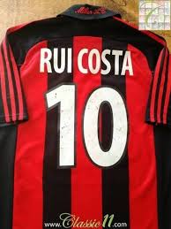 Pin Di Fadil Mohamed Su Ac Milan Foto Di Calcio Calcio Foto