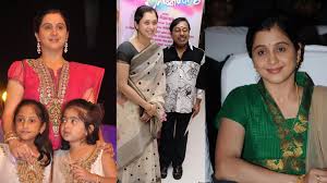 Pin On Cine Stars Nee varuvai ena is a 1999 tamil language film directed by rajakumaran starring parthiban and devayani in lead roles, with ajith kumar in a guest appearance. pin on cine stars