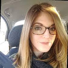 Amber Lehew's Instagram, Twitter & Facebook