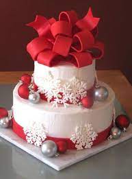 25 Breathtaking Christmas Wedding Ideas Christmas Celebration All About Christmas Christmas Wedding Cakes Christmas Cake Winter Wedding Cake