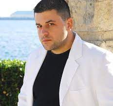 Ipmg / ionut galani maria me ta kitrina. Interpretul De MuzicÄƒ GreceascÄƒ IonuÅ£ Galani Este TÄƒtic