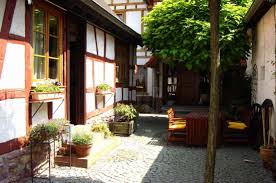 Stattdessen haben wir hochwertige und bequeme möbel, in denen man sich auch… 851,00 € 1 zi. 3 Zimmer Wohnung Zu Vermieten Kirchgasse 14 64546 Morfelden Walldorf Ot Walldorf Morfelden Walldorf Mapio Net