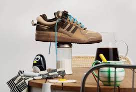 Así como lo dijo en su canción 'yo visto así', el arista puertorriqueño bad bunny firmó con adidas y está por lanzar unos tenis en colaboración con la compañía. Bad Bunny X Adidas Donde Comprar Y Detalles Colaboracion Rsvponline