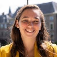 4 "Lori Van Der Laan" profiles