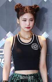 pin oleh ᶜᴴᴬᴱ di ɪᴛᴢʏ ʏᴇᴊɪ aktris wanita terseksi gadis korea