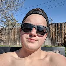 Paul Kissig's Instagram, Twitter & Facebook