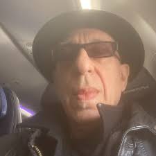 First pics from E# Goes West tour: 1. Ready to go