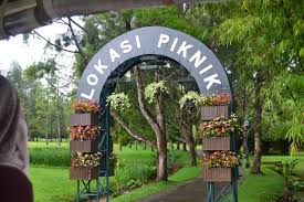 Rekreasi di taman bunga nusantara. Taman Bunga Nusantara Destinasi Warna Warni Suasana Puncak Foto Review