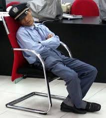 Dimensi tempat tidur itu sendiri juga meningkat dan mencapai 1,4x2.0 m. Tidur Saat Bertugas Wikipedia Bahasa Indonesia Ensiklopedia Bebas