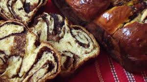 575 grame faina alba de grau. Cozonac Pufos Moldovenesc Cu NucÄƒ È™i Cacao Yve Ro