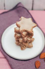 6 Zutaten Vegane Zimtsterne Rezept Perfekt Fur Weihnachten Rezept Zimtsterne Rezept Rezepte Lebensmittel Essen