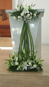 Decoration Church Deko Kirche Decoration Church Darkfloralarrangemen Large Flower Arrangements Contemporary Flower Arrangements Modern Flower Arrangements