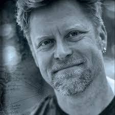 Zina Lee's Instagram, Twitter & Facebook