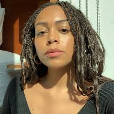 Derek Buss (@_DerekYB)