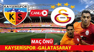 Bir pozisyonda galatasaraylı oyuncu ozan kabak (fotoğrafta) rakibiyle mücadele etti. K0bu8ni9b74htm