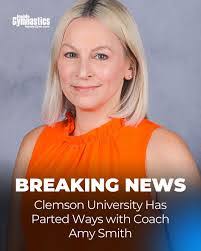 Amy Smith's Instagram, Twitter & Facebook