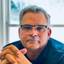 On August 6th, we had the honor of hosting Mr. Ken McNeill, CIO J6 of the  National Guard Bureau, at World Wide Technology. Mr. McNeill visited our  North America Integration Center (NAIC)