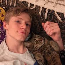 Alex Minder's Instagram, Twitter & Facebook