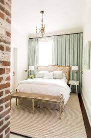50 Ideas For Placing A Bed In Front Of A Window Small Master Bedroom Small Guest Bedroom Bedroom Interior