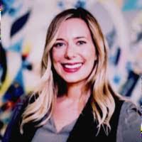 Juliana Piper's Instagram, Twitter & Facebook