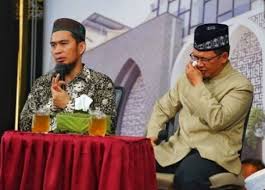 Ustadz adi hidayat dan natal / ustadz adi hidayat: Aa Gym Riau24 Com