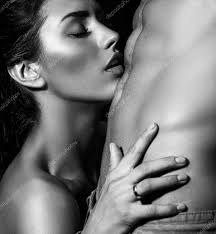 Şefkatli Öpücük Birbirlerine Tutkuyla Sarılan Çıplak Bir Çift Seksi Baştan  — Stok Foto © Tverdohlib.com 577304832