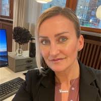 Veronica W Email & Phone Number