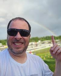 Let's race!!! #dellsracewaypark #wisconsindells #waterparkcapitaloftheworld