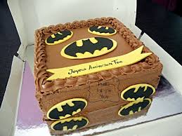 Gateau Batman Sans Pate A Sucre Ou Presque Prunille Fait Son Show Gateau Batman Gateau Gateau Chocolat