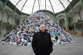 He is the brother of luc boltanski and the partner of annette messager. 3qzacvadmzbahm