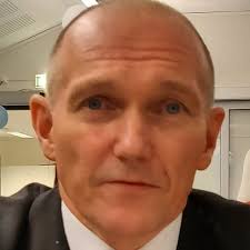 Sei una donna di una bellezza incredibile e in tutto. Vorrei che foste con  me ora le donne più belle dell'universo❤❤❤😘😘😘