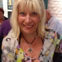 30+ "Angela Wolf" profiles