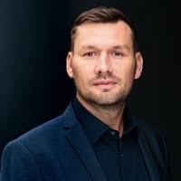 8 "Nicholas Sonnenberg" profiles