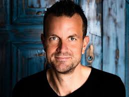 Nochmal würde ich das nicht machen“: Berliner Hoteldirektor absolviert  Ultra-Marathon in der Sahara