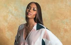 Naomi campbell was an english model, actress, philanthropist and singer who in the 80s and 90s became known as one of the world's most recognized supermodels. Naomi Campbell Demonstra Sua Generosidade Mais Uma Vez Ofuxico