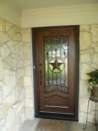 Looking to build your next home with some rustic, texas style? Pin By Christin Miller Maverick Sty On Rustic Home Decor Texas Home Decor Rustic House Rustic Front Door