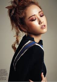 Gayoon Gorgeous Colors Here And I Love The Shape Of The Shadow Application How To Make Hair Hair Makeup Makeup Inspiration
