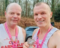 Sarn Helen runners take