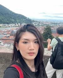 In this crazy world, you’re ‘l’amour de ma vie’ 💗 @justngim