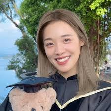 Janice Lam's Instagram, Twitter & Facebook