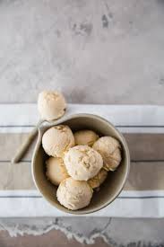 Creamy Dairy Free Keto Vanilla Ice Cream Recipe Diet Doctor Recipe Vanilla Ice Cream Recipe Keto Dessert Recipes Dairy Free Recipes