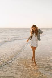Brisbane Is The Perfect Place For Wedding Photography Brisbane Wedding Photographer Tom Hall Photography Photography In 2021 Beach Photography Poses Senior Photography Poses Beach Photoshoot