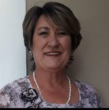 Are all Weimaraners like this, smelling and sniffing their owners?