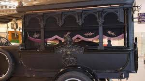 Domani, domenica 4 settembre, si svolgerà a macerata il primo raduno italiano per veicoli funebri: All Asta Quattro Carri Funebri Da Collezione Ruoteclassiche