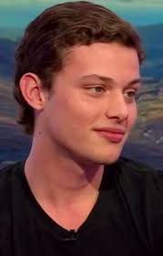 Great picture of you guys great actors