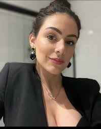 I'm a single woman who wants to give lots of love. I don't need money, I'm  just looking for someone who truly appreciates me. ❤️ Contact me :  https://shorter.me/lEMUI